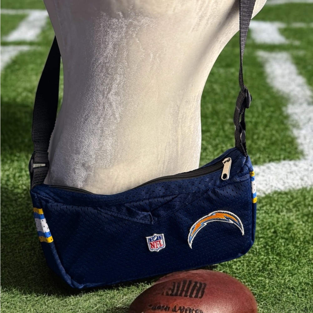 ProFANity by Littlearth HoboNFL LA Chargers Jersey Navy Blue Crossbody Bag prelv